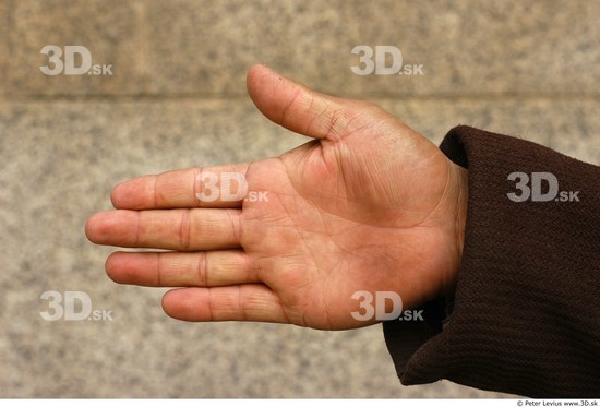 Hand Man Asian Average
