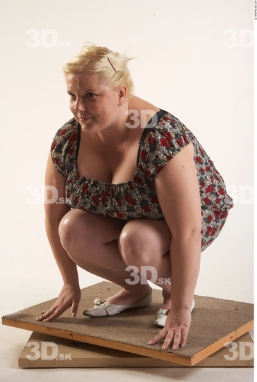 Whole Body Woman Other White Casual Chubby