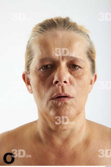 Face Phonemes Woman White Overweight Wrinkles