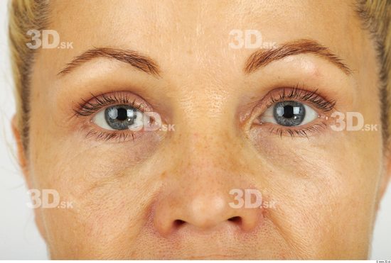 Eye Whole Body Woman Casual Average Studio photo references