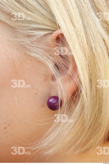 Ear Woman White Jewel Chubby