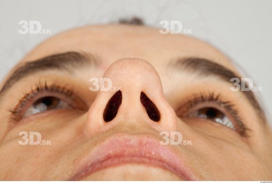 Nose Woman White Average