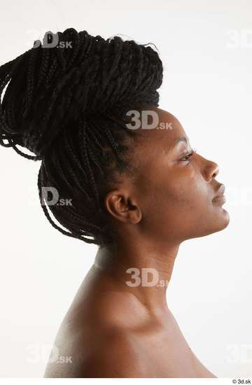 Head Woman Black Average