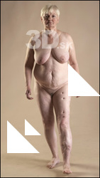 Johanna poses