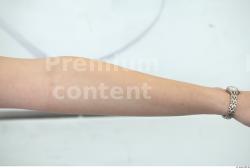 Forearm Woman White Average